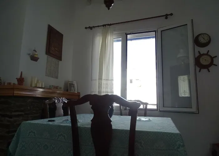 Alexandros House